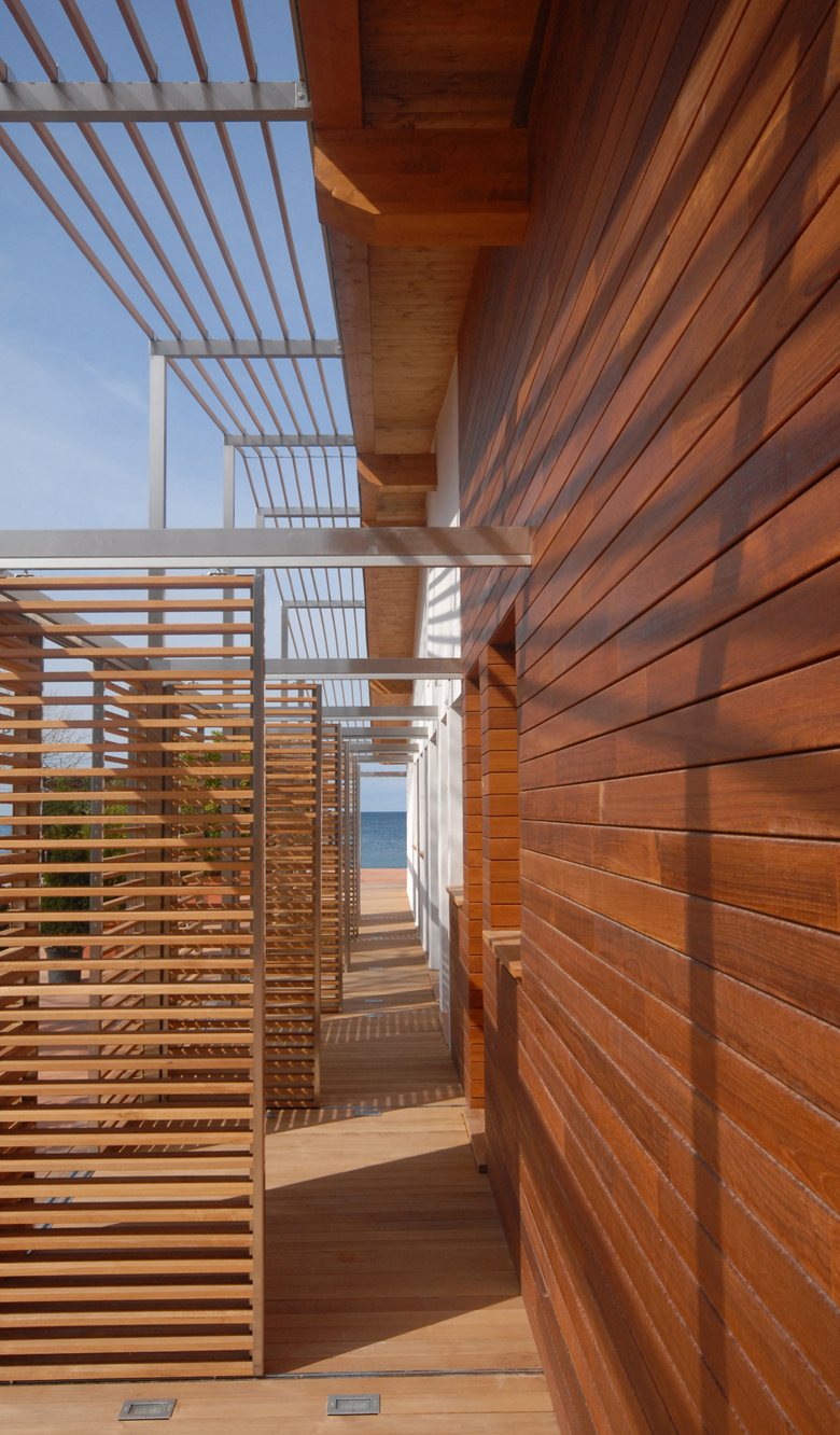Interno del Tre Merli Beach Hotel a Trieste, progetto di Maurizio Bradaschia